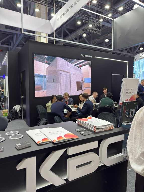 Работа сотрудников ГК КБС на выставке ExpoElectronica 2026 